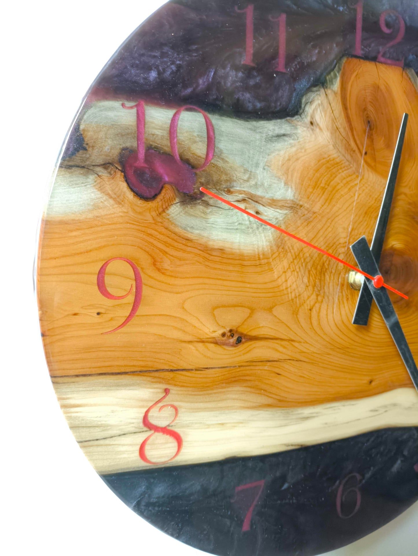 Horloge Murale en Résine Époxy et Bois d'If - 30 cm