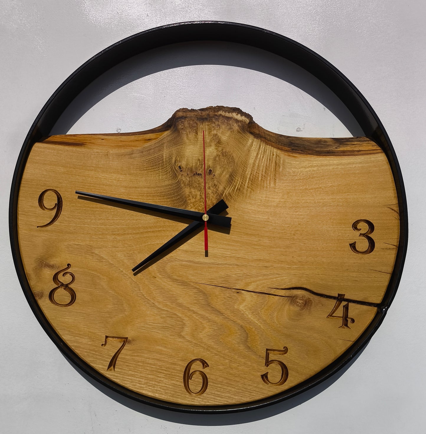 Horloge artisanale en bois et acier, Décoration naturelle, Bois Français