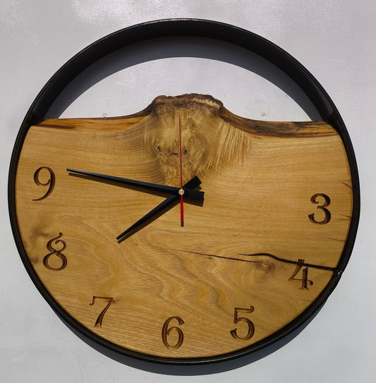 Horloge artisanale en bois et acier, Décoration naturelle, Bois Français
