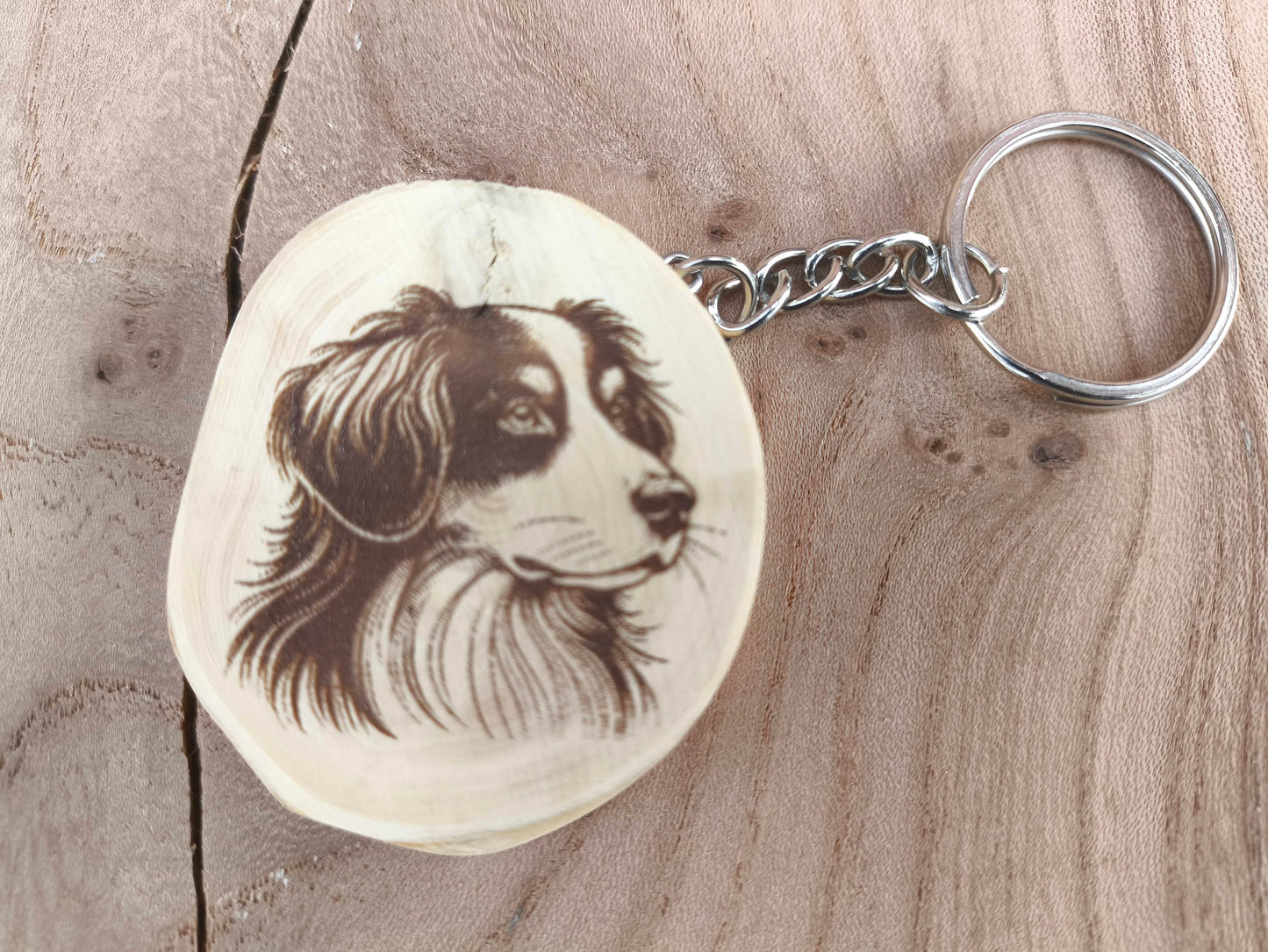 Porte-Clé Artisanal en Buis - Motif Chien