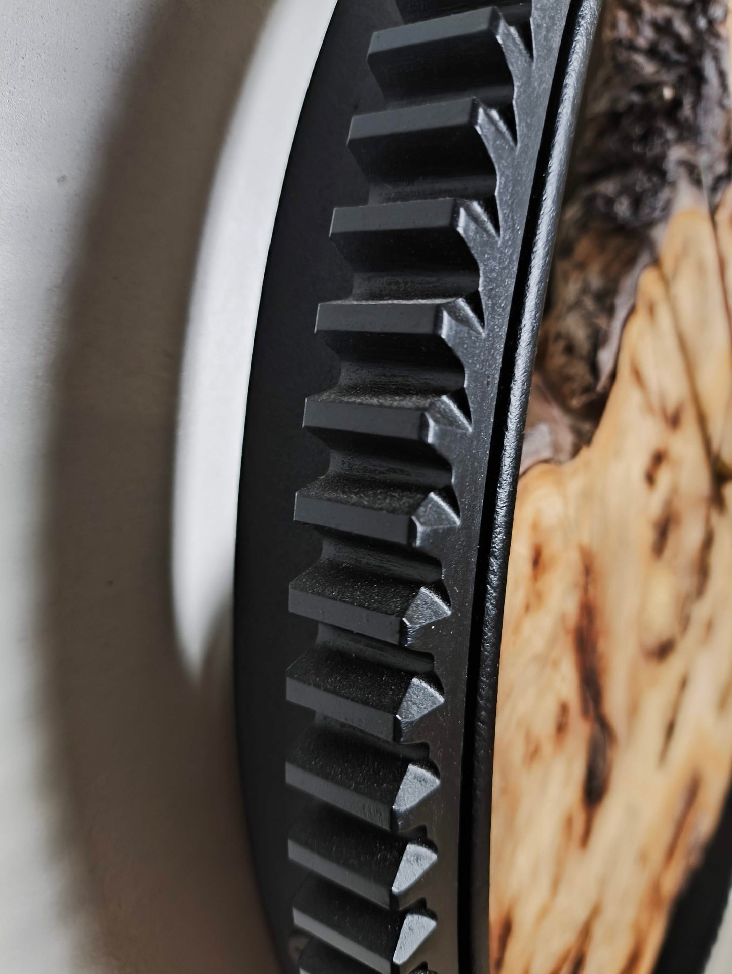 Horloge murale en loupe d'Orme