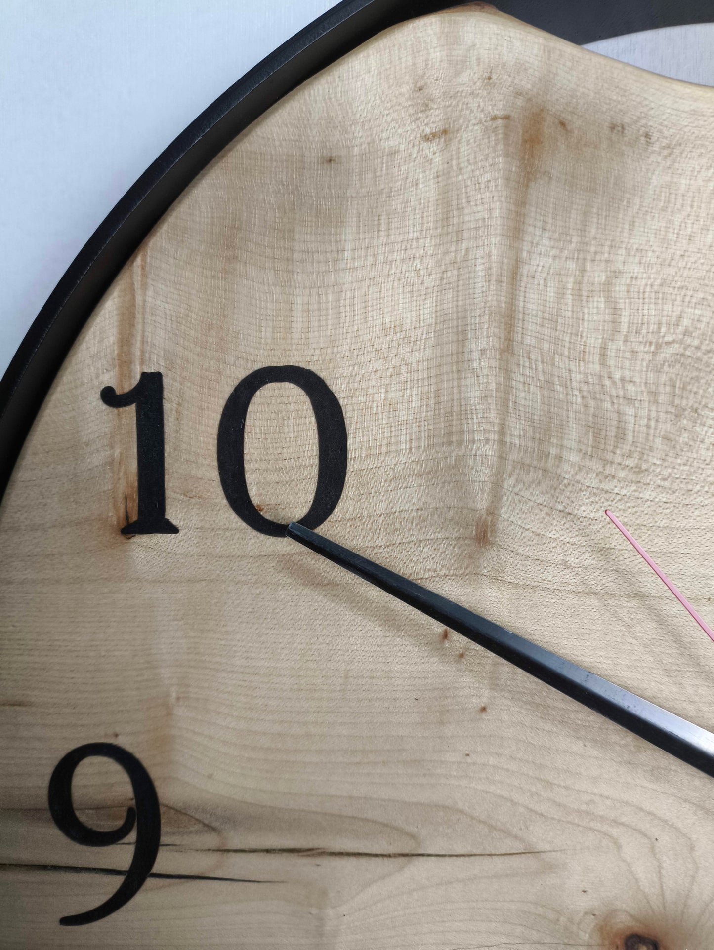 Horloge murale en érable sycomore