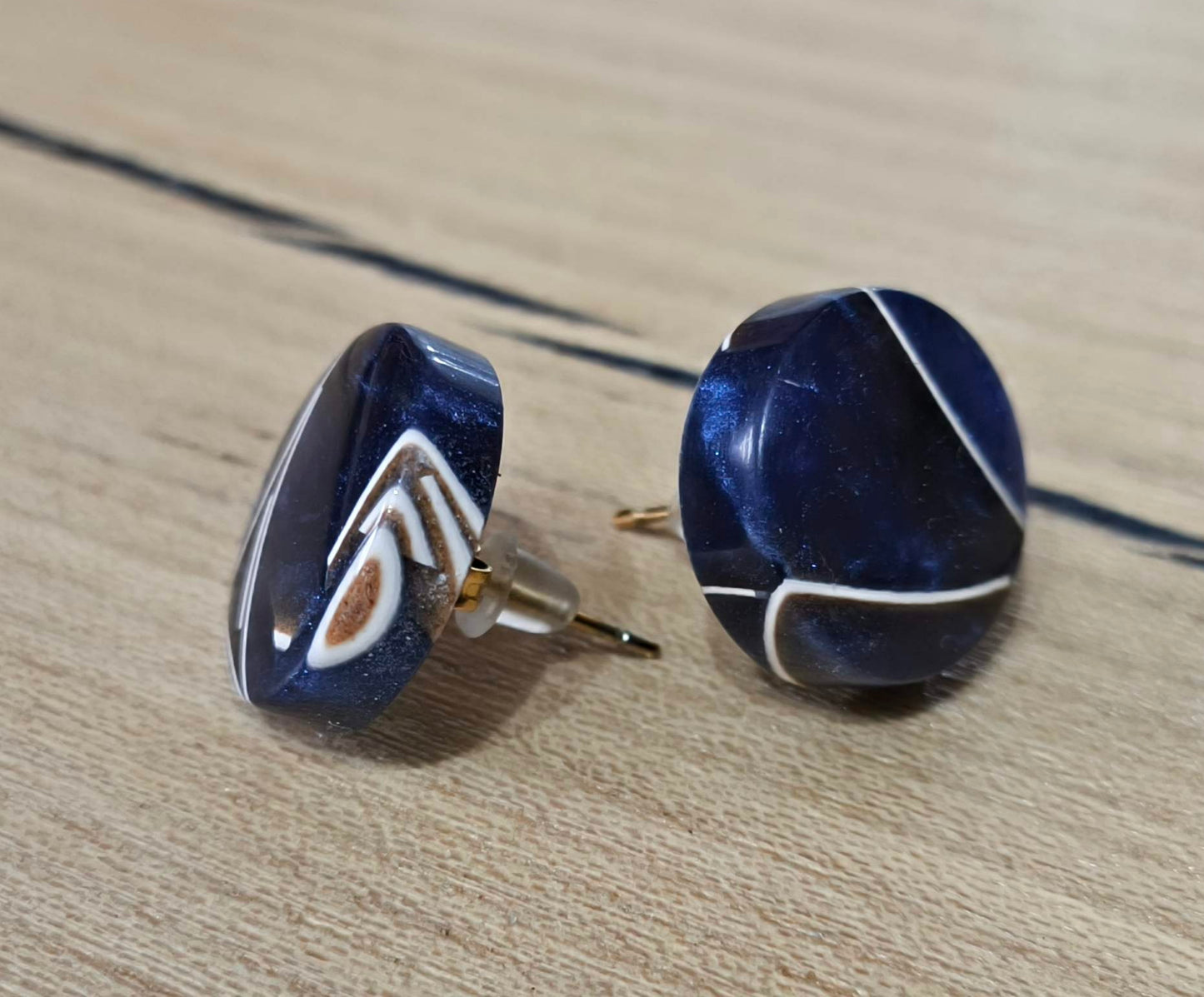 Boucles d'Oreilles Résine Époxy et Coquilles d'Œuf