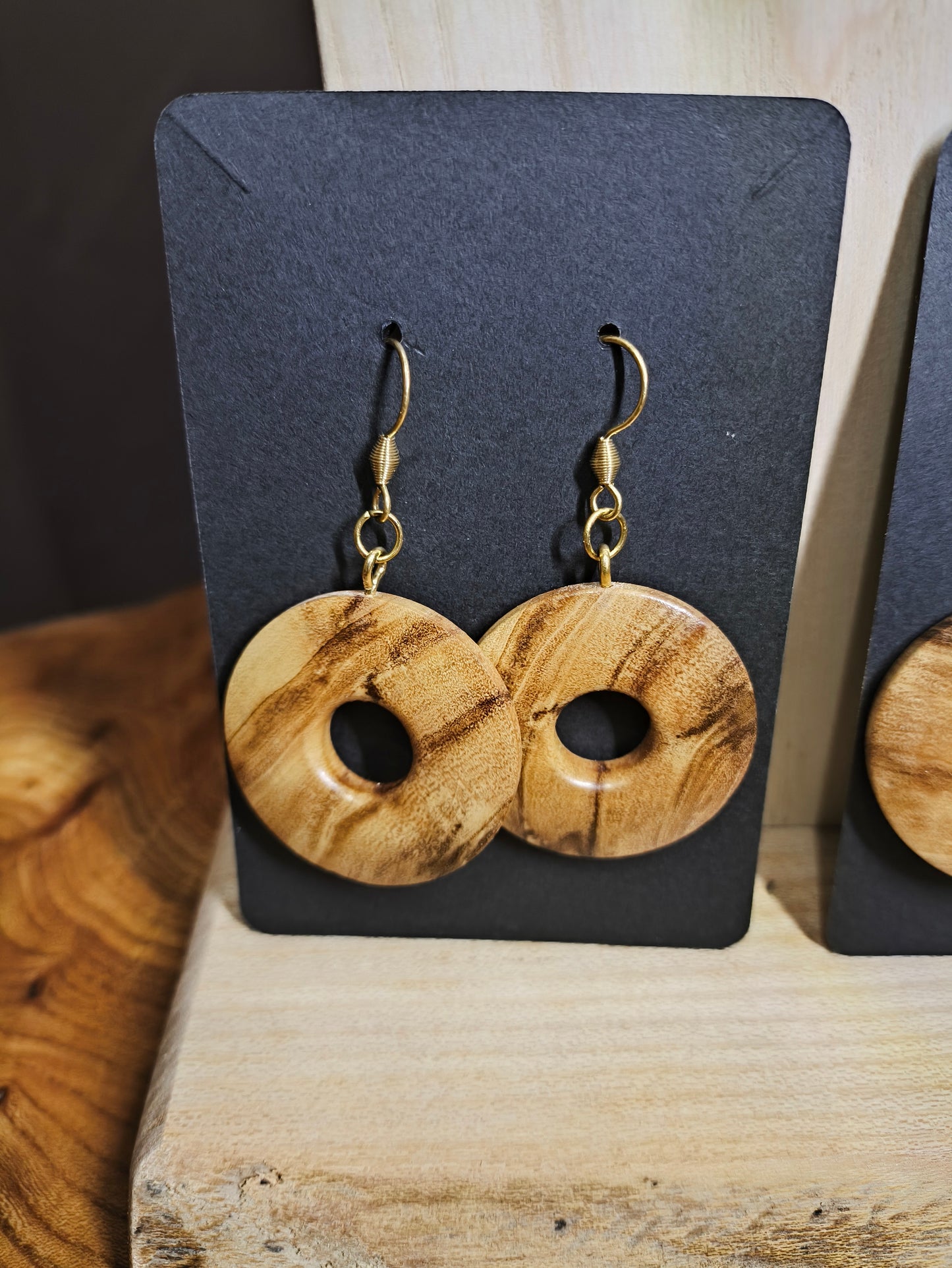 Boucles d'oreilles rondes en bois d'olivier 32 mm