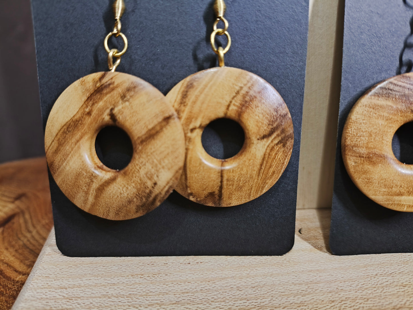 Boucles d'oreilles rondes en bois d'olivier 32 mm